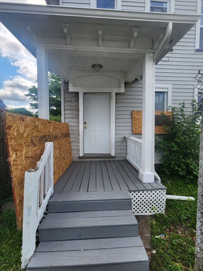 326 Scio St in Rochester, NY - Building Photo - Building Photo