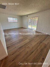 6004 Webb Way in Bakersfield, CA - Building Photo - Building Photo