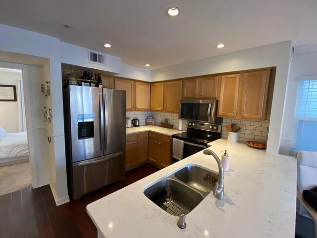 1661 N Washington St in Denver, CO - Building Photo - Building Photo