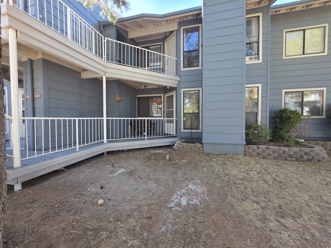 property at 2700 S White Mountain Rd