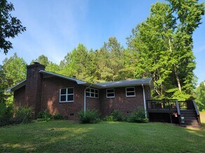 1101 Lily Pad Ln in Chapel Hill, NC - Building Photo - Building Photo
