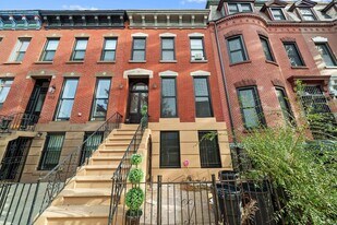 560 Bramhall Ave, Unit 1 in Jersey City, NJ - Building Photo