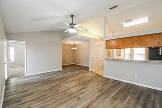 2204 Francis Lewis Ct in Orange Park, FL - Building Photo - Building Photo