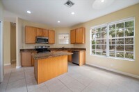 8023 Murano Cir in Palm Beach Gardens, FL - Building Photo - Building Photo