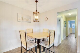 211 Manatee Ln in Fort Pierce, FL - Building Photo - Building Photo