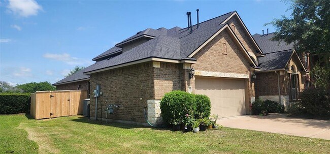 4003 Hans St in Pearland, TX - Building Photo - Building Photo