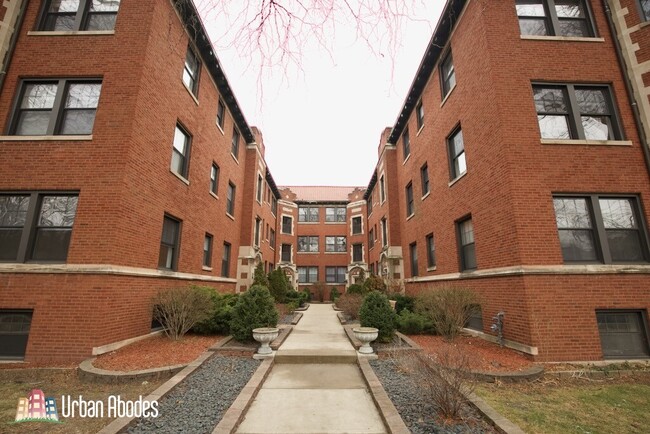 1312 Oak, Unit M06B