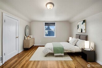 9664 Bridgeport Way SW in Lakewood, WA - Building Photo - Building Photo