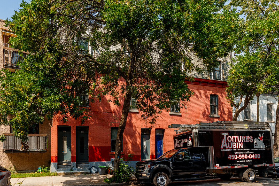 2489 Quesnel Rue in Montréal, QC - Building Photo