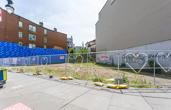 285 Newark Ave in Jersey City, NJ - Foto de edificio - Building Photo