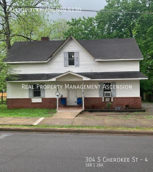 304 S Cherokee St-Unit -4 in La Fayette, GA - Building Photo - Building Photo