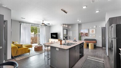 The Cooper 202 in Chandler, AZ - Building Photo - Building Photo