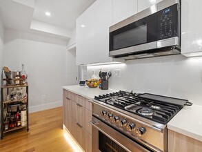 532 E 3rd St in Boston, MA - Building Photo - Building Photo