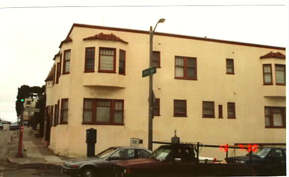 1501 19th Ave in San Francisco, CA - Foto de edificio