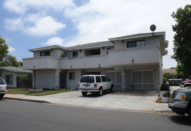 408-414 Delaware St in Imperial Beach, CA - Building Photo - Building Photo