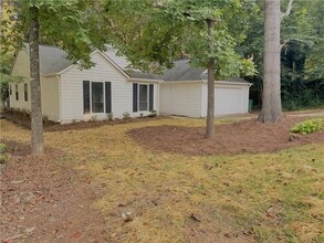 1801 River Rock Trail in Woodstock, GA - Building Photo - Building Photo