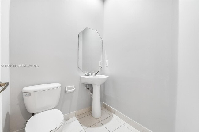 2302 NE 37th Terrace in Homestead, FL - Building Photo - Building Photo