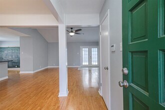 12919 Westella Dr in Houston, TX - Building Photo - Building Photo