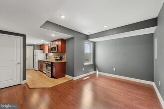 1421 N 18th St in Philadelphia, PA - Building Photo - Building Photo