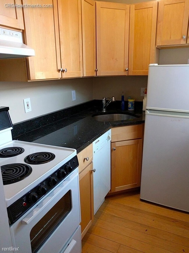 4 Arlington St-Unit -Apt 8 in Cambridge, MA - Building Photo - Building Photo