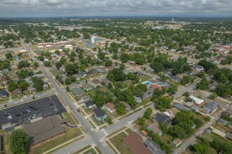 2118 S Jackson Ave in Joplin, MO - Building Photo - Building Photo