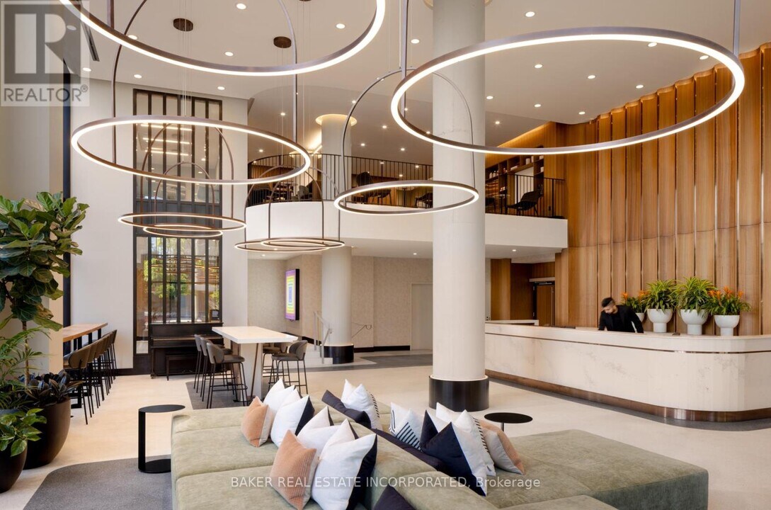 151 Mill St in Toronto, ON - Building Photo