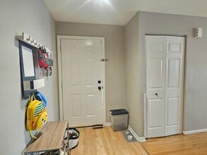 1260 Derby Ln in Mundelein, IL - Building Photo - Building Photo
