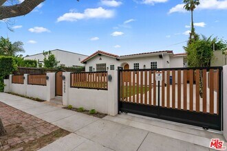 9005 Rosewood Ave in West Hollywood, CA - Building Photo - Building Photo
