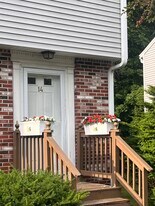 4 Denman Thompson Hwy, Unit 14 in Swanzey, NH - Building Photo