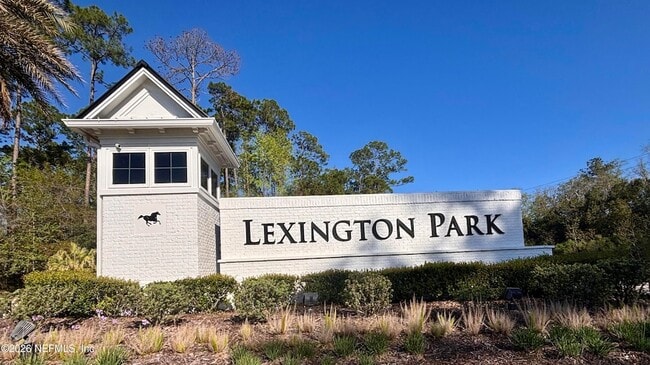 15730 Spotted Saddle Cir in Jacksonville, FL - Building Photo - Building Photo