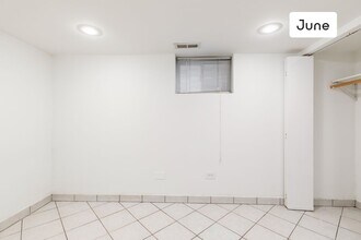 1426 N Greenview Ave-Unit -D in Chicago, IL - Building Photo - Building Photo