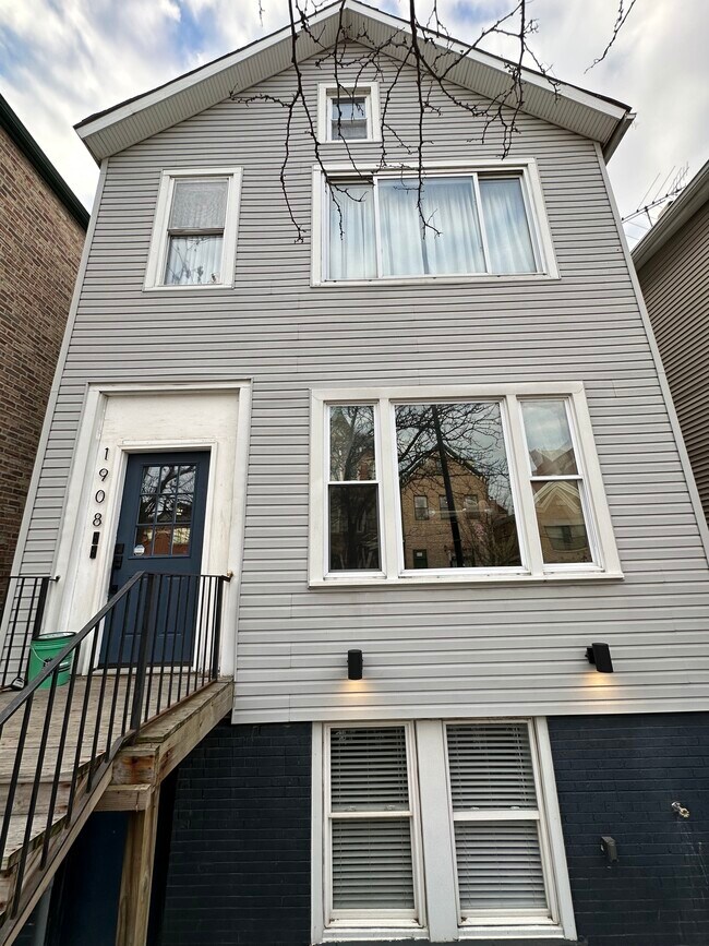 1908 S May St, Unit 1 in Chicago, IL - Building Photo - Building Photo