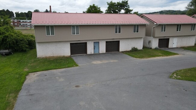 property at 310 S Lincoln Ave