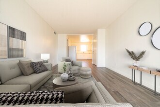 305 W San Marcos Blvd, Unit 79 in San Marcos, CA - Foto de edificio - Building Photo