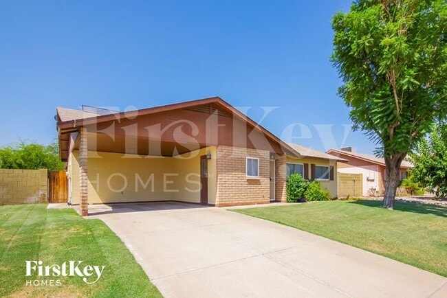 4710 W Paradise Ln in Glendale, AZ - Building Photo - Building Photo