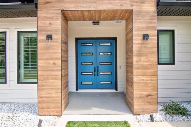 861 SW 120th Dr in Gainesville, FL - Building Photo - Building Photo