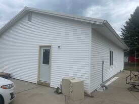 7551 Riverside Dr, Unit Apt 1 in Saranac, MI - Building Photo