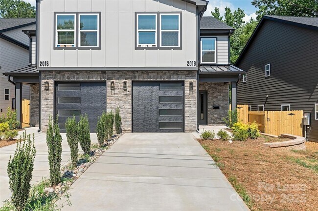 2019 Wilson Ave in Charlotte, NC - Building Photo - Building Photo