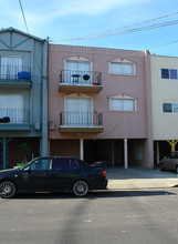 676 Sylvan St in Daly City, CA - Building Photo - Building Photo