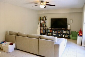 7408 74th Way in West Palm Beach, FL - Building Photo - Building Photo