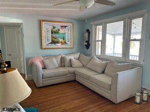 218 N Brunswick Dr in Margate City, NJ - Building Photo - Building Photo