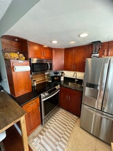 2609 Ala Wai Blvd in Honolulu, HI - Building Photo - Building Photo