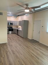 6800 E 58 St in Kansas City, MO - Building Photo - Building Photo