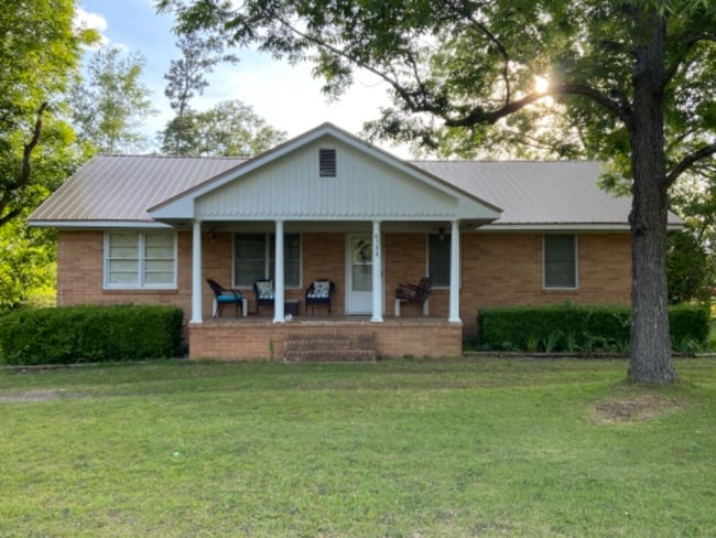 property at 6133 Skipperton Rd