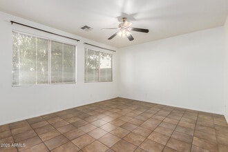 1886 E Don Carlos in Tempe, AZ - Building Photo - Building Photo