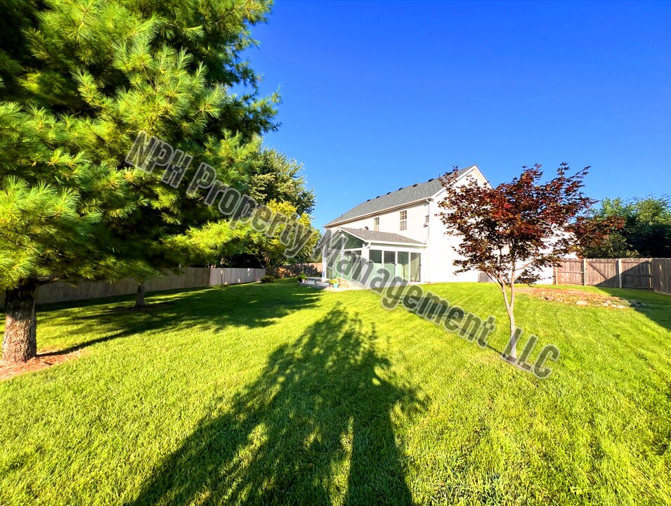 11726 Kingwood Ct in Fishers, IN - Building Photo