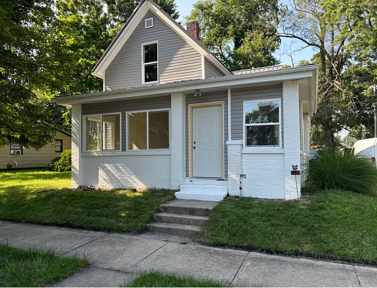 1121 Sorin St in South Bend, IN - Foto de edificio