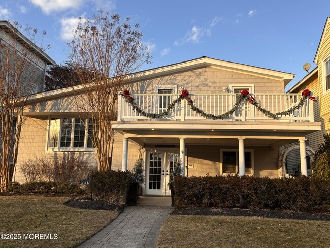 330 Sylvania Ave in Avon By The Sea, NJ - Foto de edificio - Building Photo