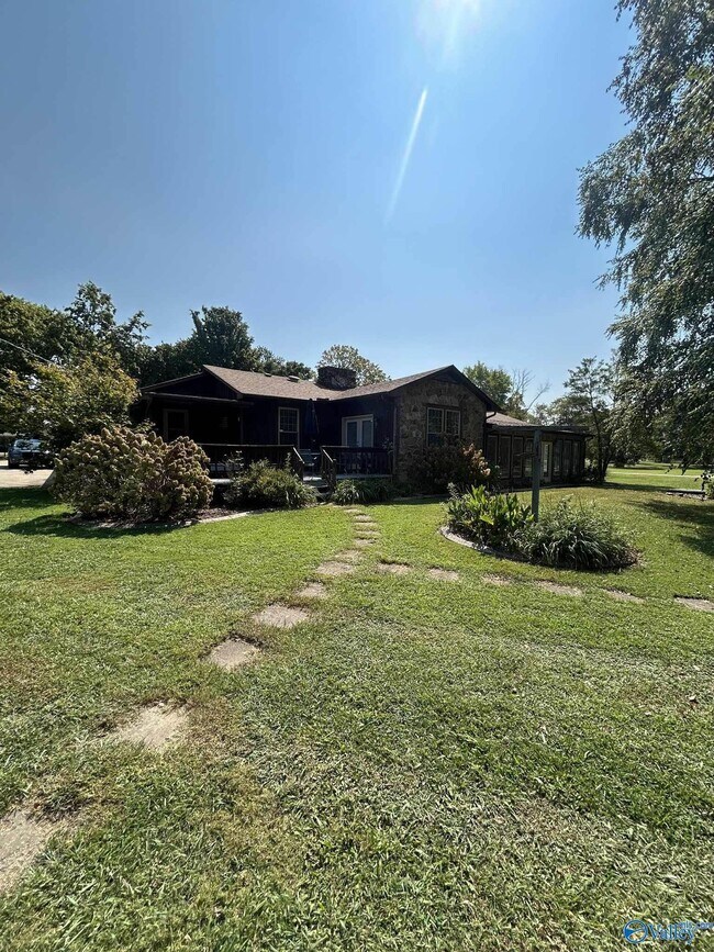 17835 Oakdale Rd in Athens, AL - Building Photo - Building Photo