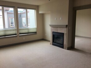1880 25th Ave NE in Issaquah, WA - Building Photo - Building Photo